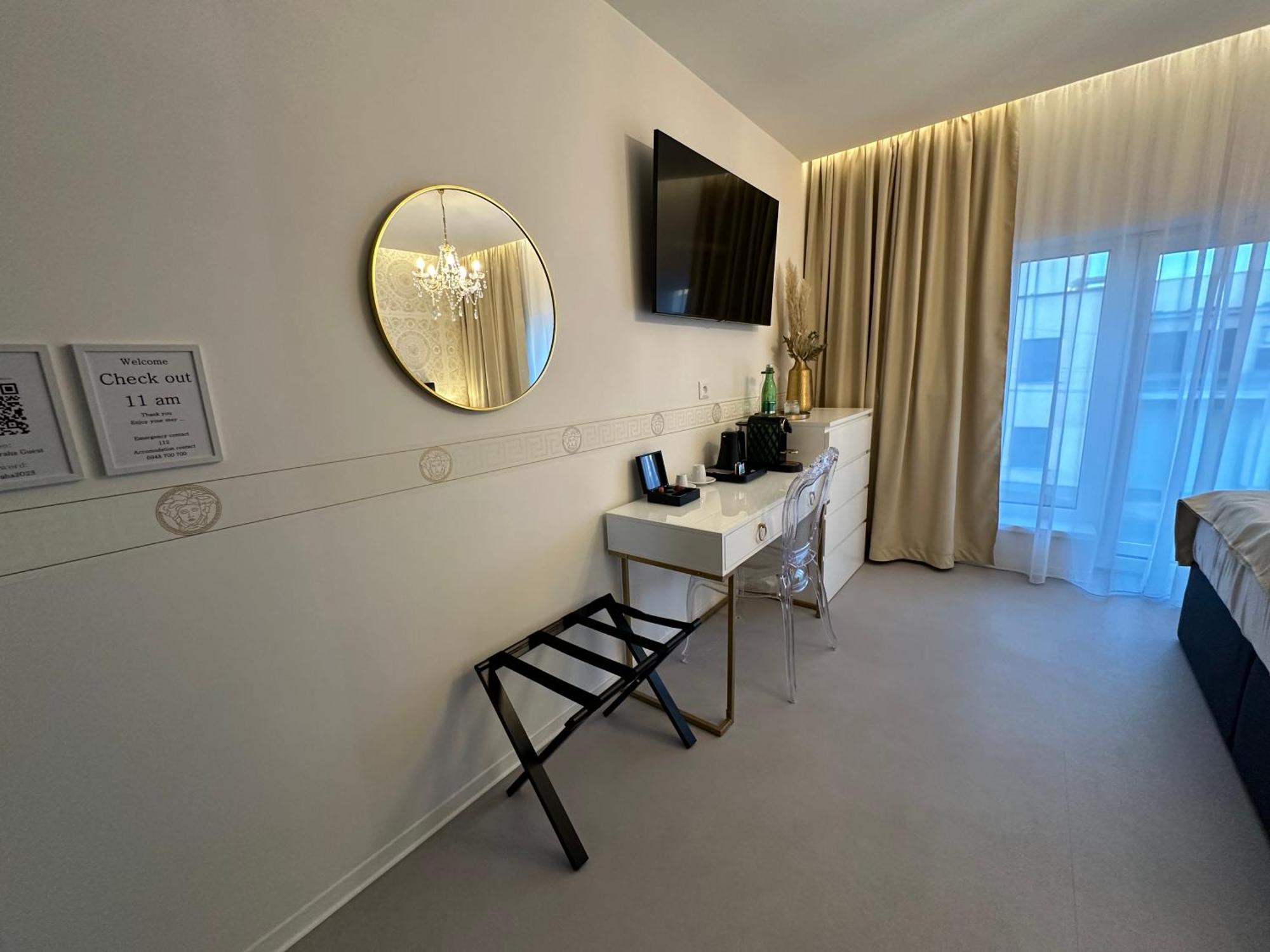 Villa Mala Praha Experience In The Center Of Zilina Luaran gambar