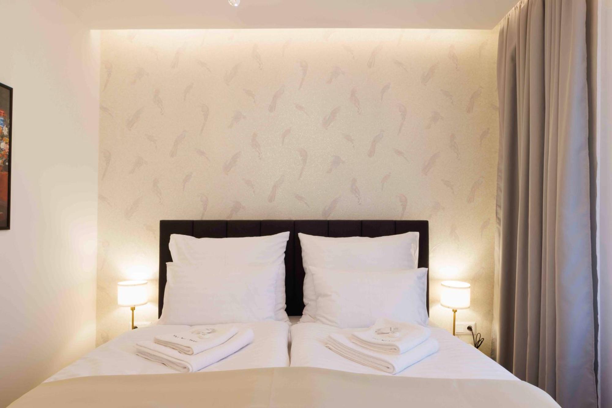 Villa Mala Praha Experience In The Center Of Zilina Luaran gambar