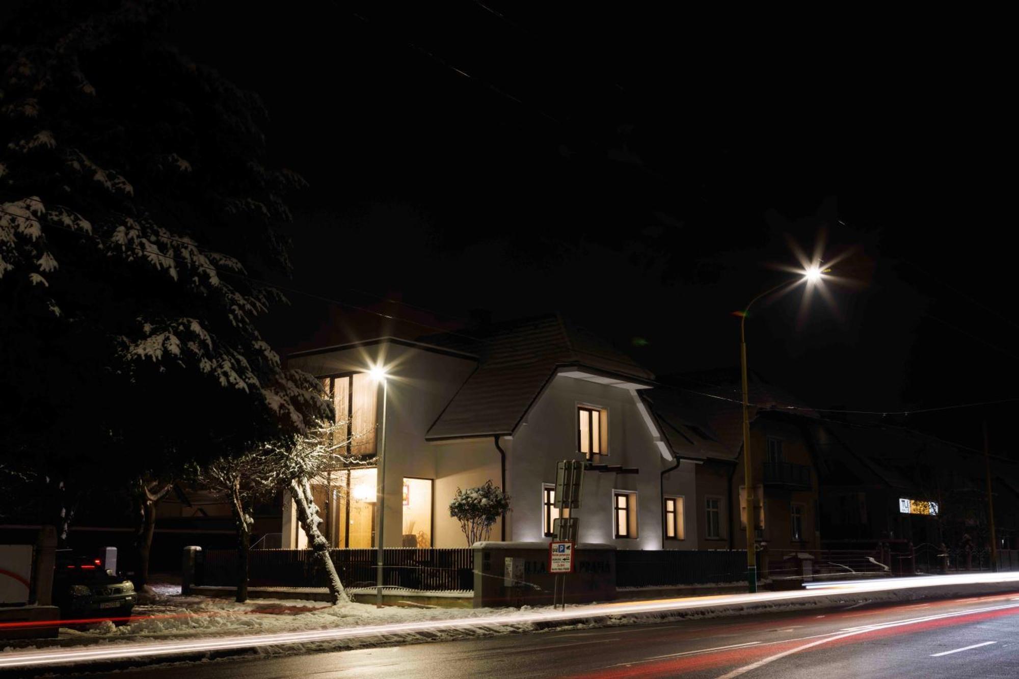 Villa Mala Praha Experience In The Center Of Zilina Luaran gambar